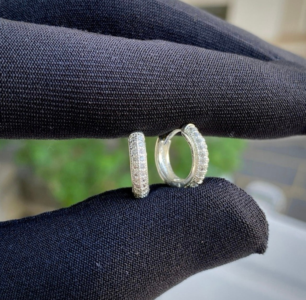 Argolas Cravejas Finas NJR