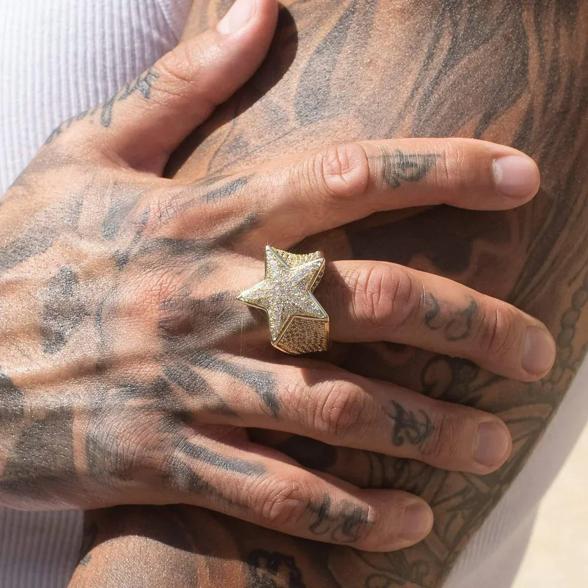 ANEL ICED STAR - BANHADO A OURO 18K