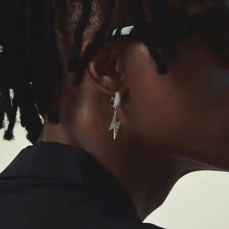 Brinco Masculino de Raio Ice Cravejado (o par)