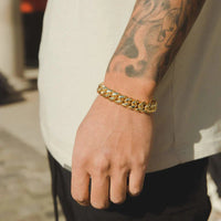 18 cm