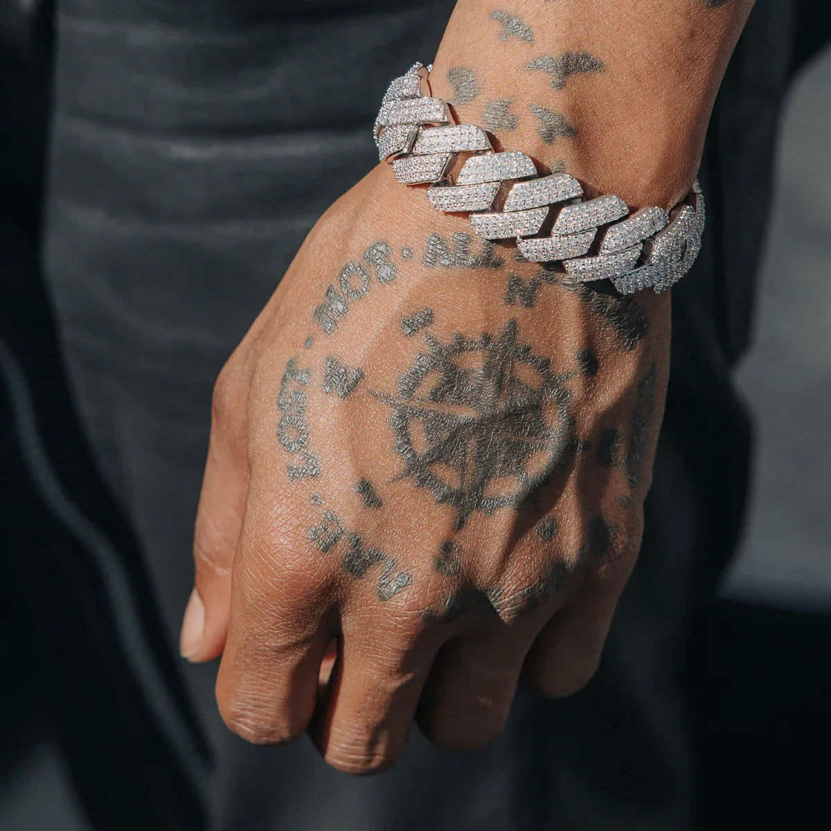 20MM PULSEIRA DIAMOND PRONG LINK